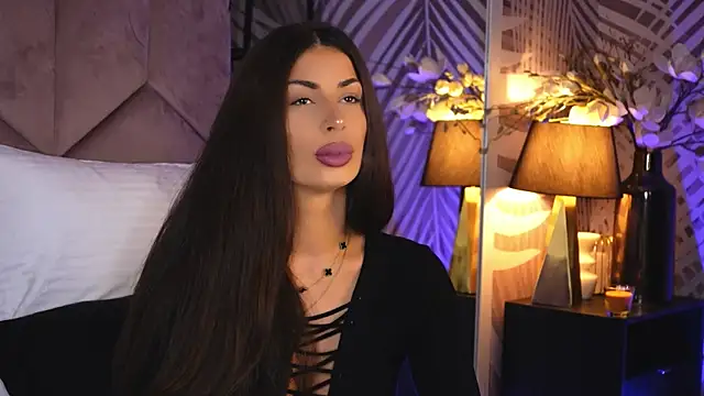 EvaRhea online show from 11/03/25, 03:52