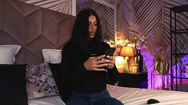 EvaRhea online show from 03/30/26, 02:56