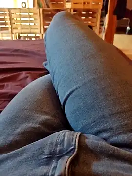 Horny mummy online show from 04/20/26, 12:08