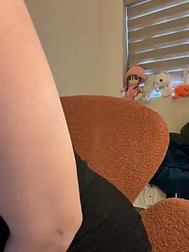 MaiLiiil online show from 03/15/26, 09:59