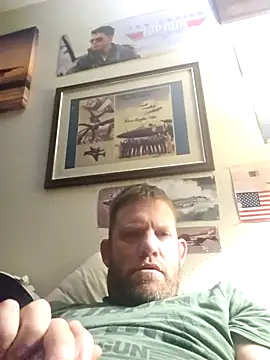 Iceman198244 online show from 10/21/25, 12:28