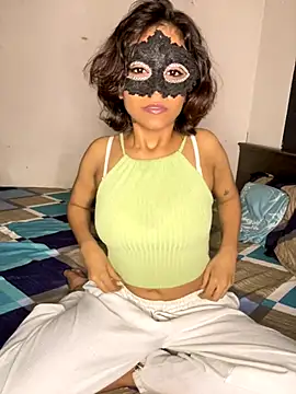 SIZZLER 1100 online show from 10/10/25, 06:18