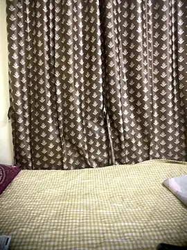 SIZZLER 1100 online show from 11/29/25, 06:44