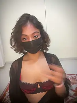 SIZZLER 1100 online show from 12/02/25, 08:48