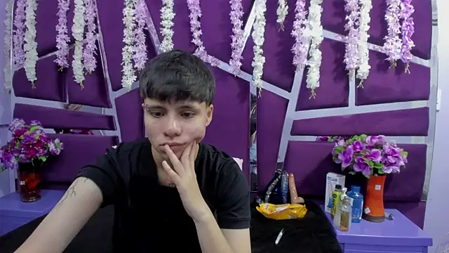 Bruno Cruzz online show from 02/17/26, 02:30