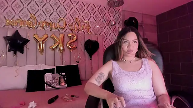 Sky Junne online show from 02/28/26, 06:42