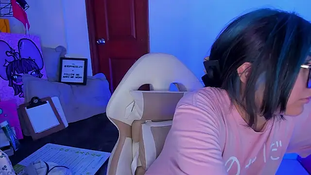 sophiievv online show from 02/18/26, 06:48