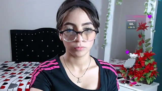 Coraline Playful online show from 09/19/25, 07:14