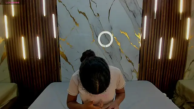 VictoriaDuart online show from 03/23/26, 08:46