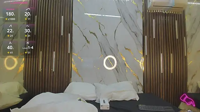 VictoriaDuart online show from 04/04/26, 08:06