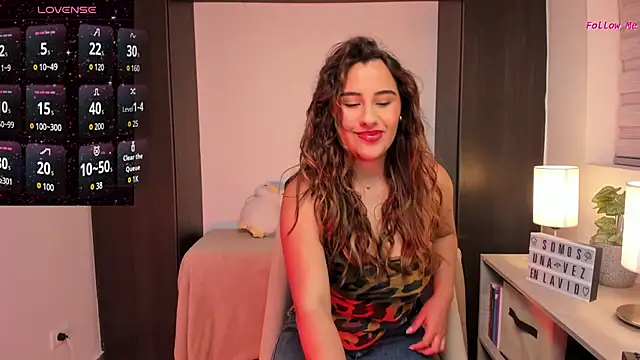 Snapshot of _Sara_london_ chatting on 09/21/25, 03:08  Sara london  online show from 09/21/25, 03:08