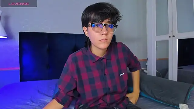 Snapshot of Tsuki_Maru chatting on 09/26/25, 08:35 Tsuki Maru online show from 09/26/25, 08:35