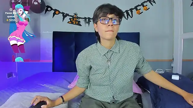 Snapshot of Tsuki_Maru chatting on 10/26/25, 08:04 Tsuki Maru online show from 10/26/25, 08:04