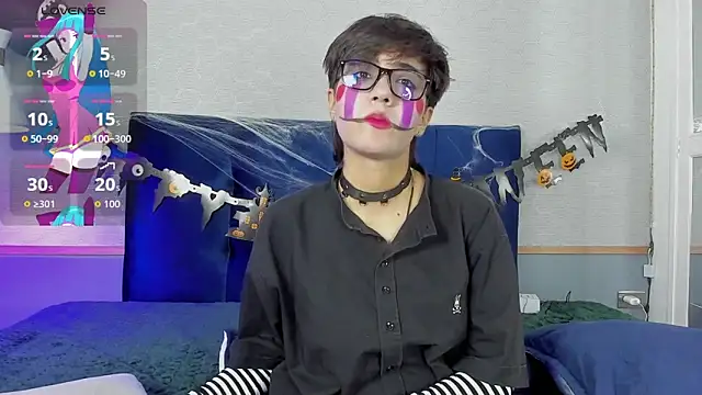 Snapshot of Tsuki_Maru chatting on 10/29/25, 08:32 Tsuki Maru online show from 10/29/25, 08:32