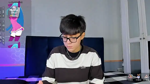 Snapshot of Tsuki_Maru chatting on 11/24/25, 08:30 Tsuki Maru online show from 11/24/25, 08:30