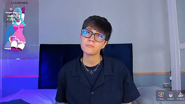 Snapshot of Tsuki_Maru chatting on 12/04/25, 07:55 Tsuki Maru online show from 12/04/25, 07:55