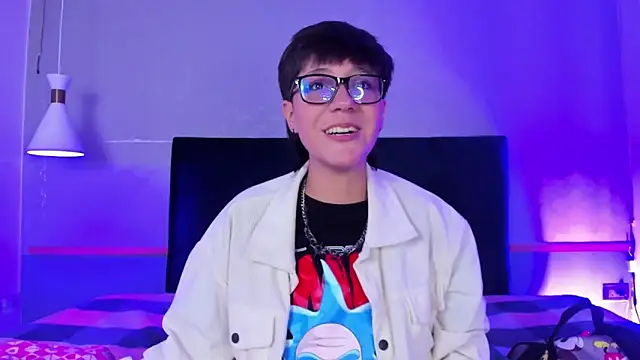 Snapshot of Tsuki_Maru chatting on 12/20/25, 03:13 Tsuki Maru online show from 12/20/25, 03:13