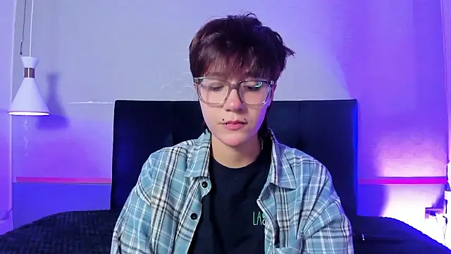 Snapshot of Tsuki_Maru chatting on 01/13/26, 03:45 Tsuki Maru online show from 01/13/26, 03:45