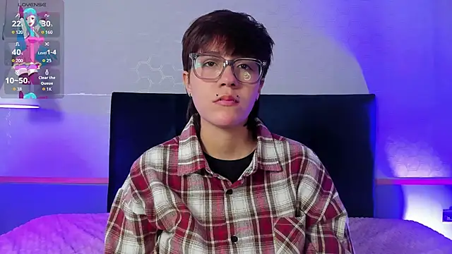 Snapshot of Tsuki_Maru chatting on 01/14/26, 04:07 Tsuki Maru online show from 01/14/26, 04:07