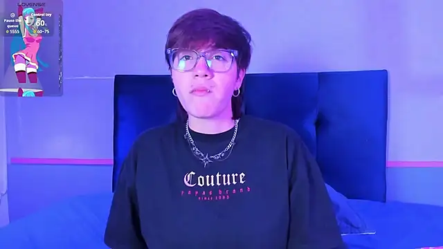 Snapshot of Tsuki_Maru chatting on 02/10/26, 10:52 Tsuki Maru online show from 02/10/26, 10:52