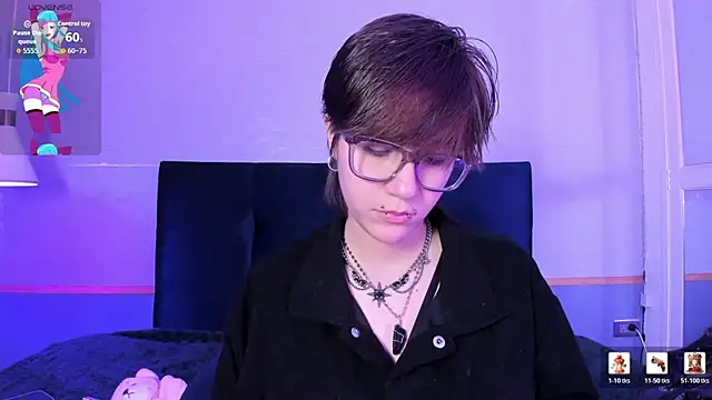 Snapshot of Tsuki_Maru chatting on 02/25/26, 10:19 Tsuki Maru online show from 02/25/26, 10:19