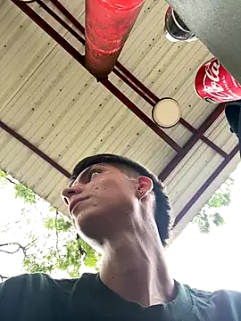 Snapshot of Luck__090 chatting on 09/22/25, 07:05 Luck 090 online show from 09/22/25, 07:05