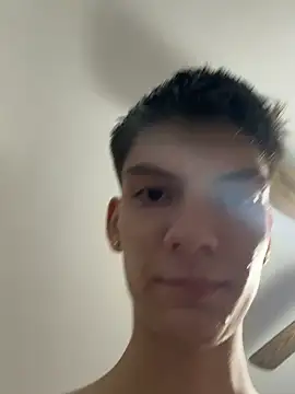 Snapshot of Luck__090 chatting on 09/23/25, 11:19 Luck 090 online show from 09/23/25, 11:19