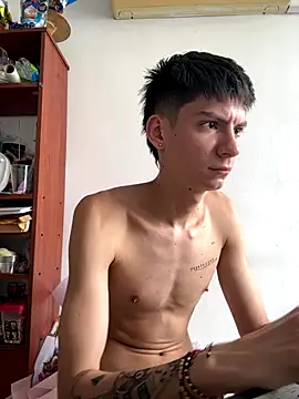 Snapshot of Luck__090 chatting on 09/25/25, 05:05 Luck 090 online show from 09/25/25, 05:05