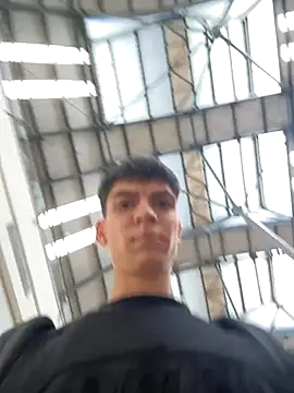 Snapshot of Luck__090 chatting on 09/26/25, 05:28 Luck 090 online show from 09/26/25, 05:28