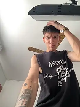 Snapshot of Luck__090 chatting on 10/10/25, 05:01 Luck 090 online show from 10/10/25, 05:01