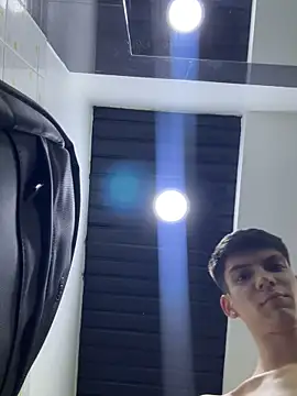 Snapshot of Luck__090 chatting on 10/13/25, 01:38 Luck 090 online show from 10/13/25, 01:38