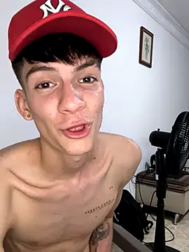 Snapshot of Luck__090 chatting on 10/25/25, 02:30 Luck 090 online show from 10/25/25, 02:30