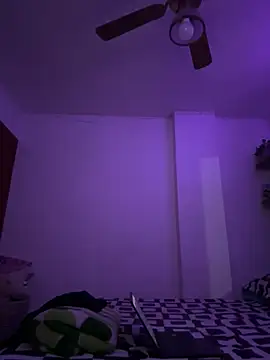 Snapshot of Luck__090 chatting on 11/11/25, 01:49 Luck 090 online show from 11/11/25, 01:49