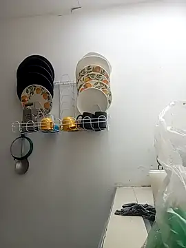 MackMacKenzie online show from 10/18/25, 01:56