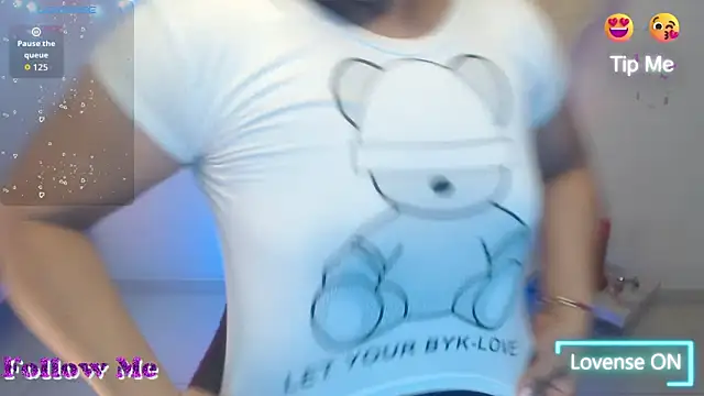 miyu charlotte online show from 10/14/25, 01:28