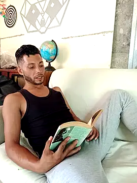 Snapshot of AlphaAlterX chatting on 09/11/25, 07:25 AlphaAlterX online show from 09/11/25, 07:25