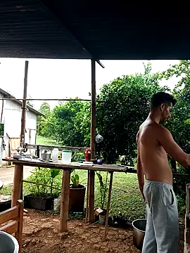 Snapshot of AlphaAlterX chatting on 09/30/25, 12:43 AlphaAlterX online show from 09/30/25, 12:43