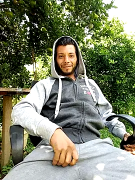 Snapshot of AlphaAlterX chatting on 10/15/25, 01:33 AlphaAlterX online show from 10/15/25, 01:33