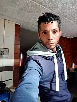 Snapshot of AlphaAlterX chatting on 11/24/25, 12:38 AlphaAlterX online show from 11/24/25, 12:38