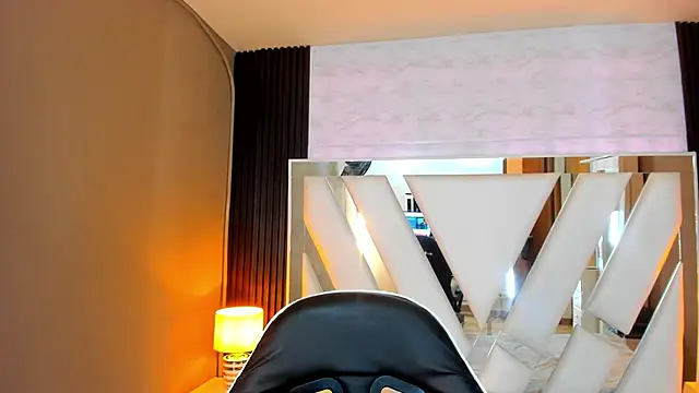 Amy Hottiee online show from 12/03/25, 11:52