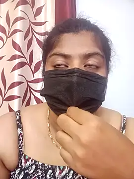 Snapshot of Reshma-Rani chatting on 02/14/26, 08:27 Reshma-Rani online show from 02/14/26, 08:27