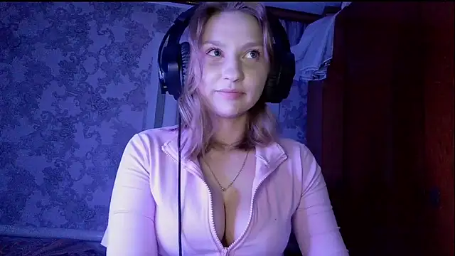 Snapshot of pr_In_cess_ chatting on 10/03/25, 10:40 pr In cess  online show from 10/03/25, 10:40