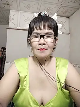 Snapshot of Ki_xxx chatting on 06/16/26, 03:47 Ki xxx online show from 06/16/26, 03:47