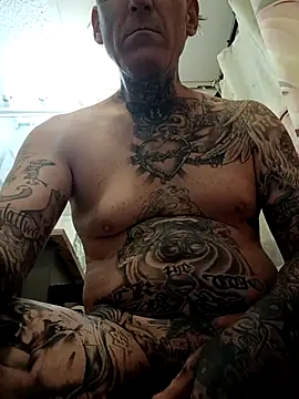 Snapshot of MRTATTWO chatting on 09/08/25, 03:44 MRTATTWO online show from 09/08/25, 03:44