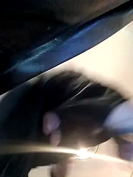 Snapshot of MRTATTWO chatting on 09/09/25, 04:23 MRTATTWO online show from 09/09/25, 04:23