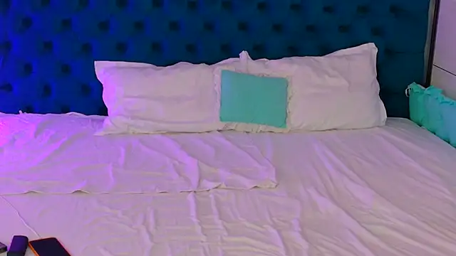 LexieRosse online show from 04/10/26, 07:57