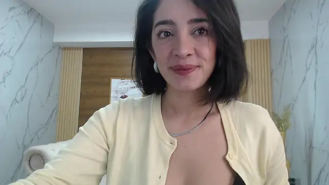 sara lopez s online show from 03/26/26, 01:49
