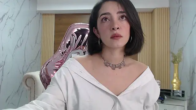 sara lopez s online show from 03/30/26, 01:56