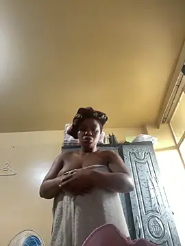 Babedaawl online show from 12/19/25, 11:39