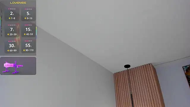 Mila Hank  online show from 06/03/26, 02:33